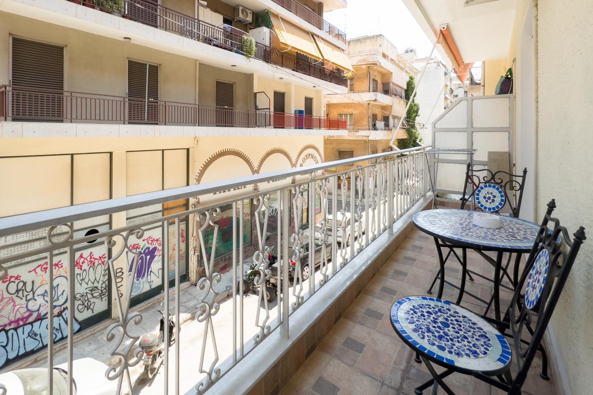 Urban Comfort Apt Near Downtown Athens Luaran gambar