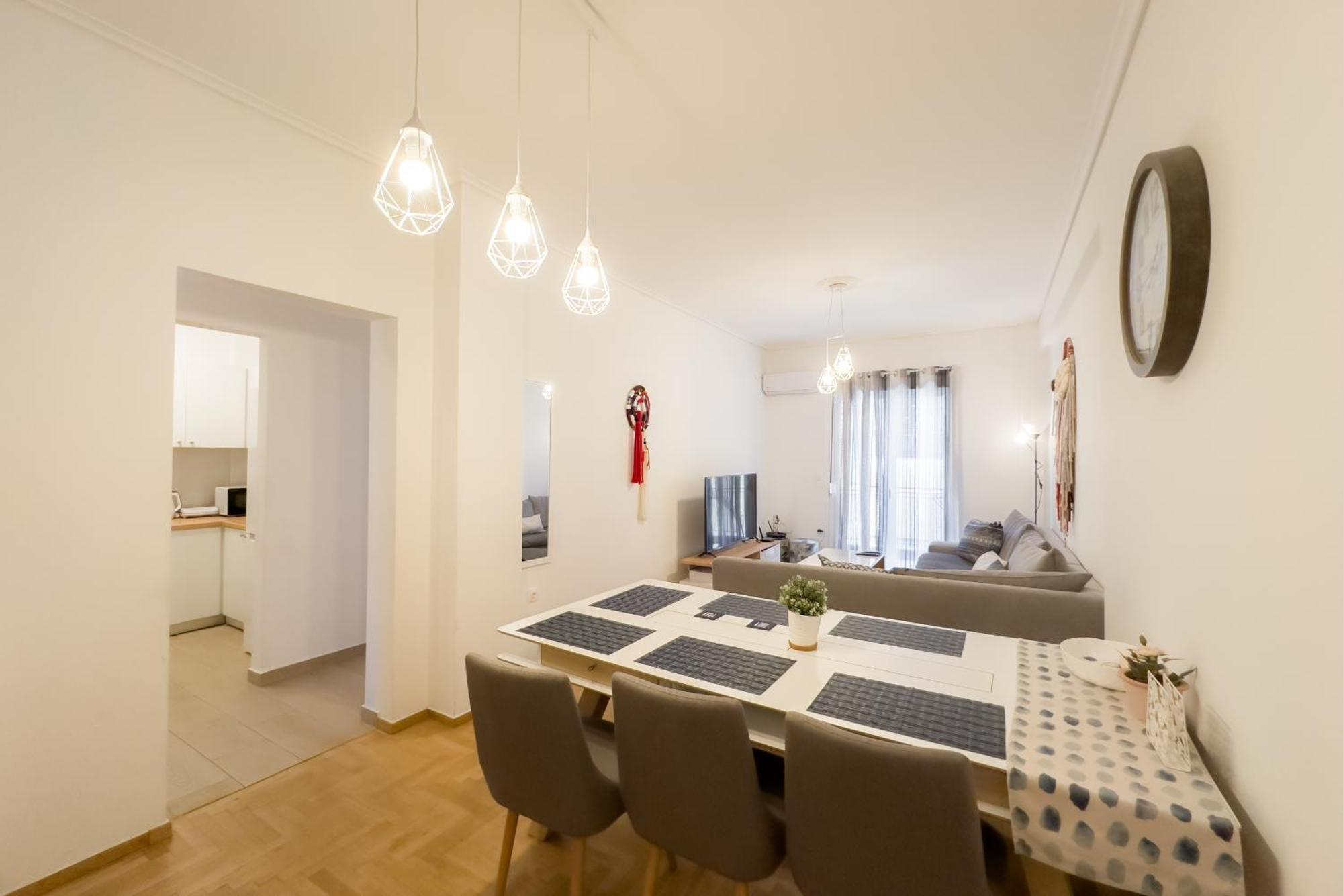 Urban Comfort Apt Near Downtown Athens Luaran gambar